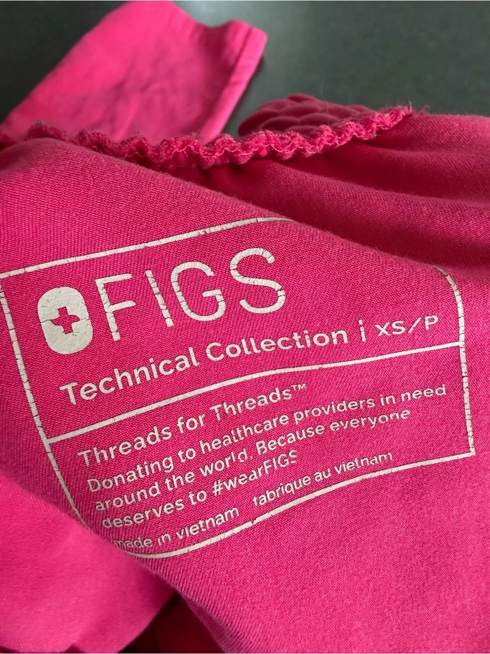 FIGS Technical Collection Women’s XS Petite Hot Pink Cargo Scrub Pants